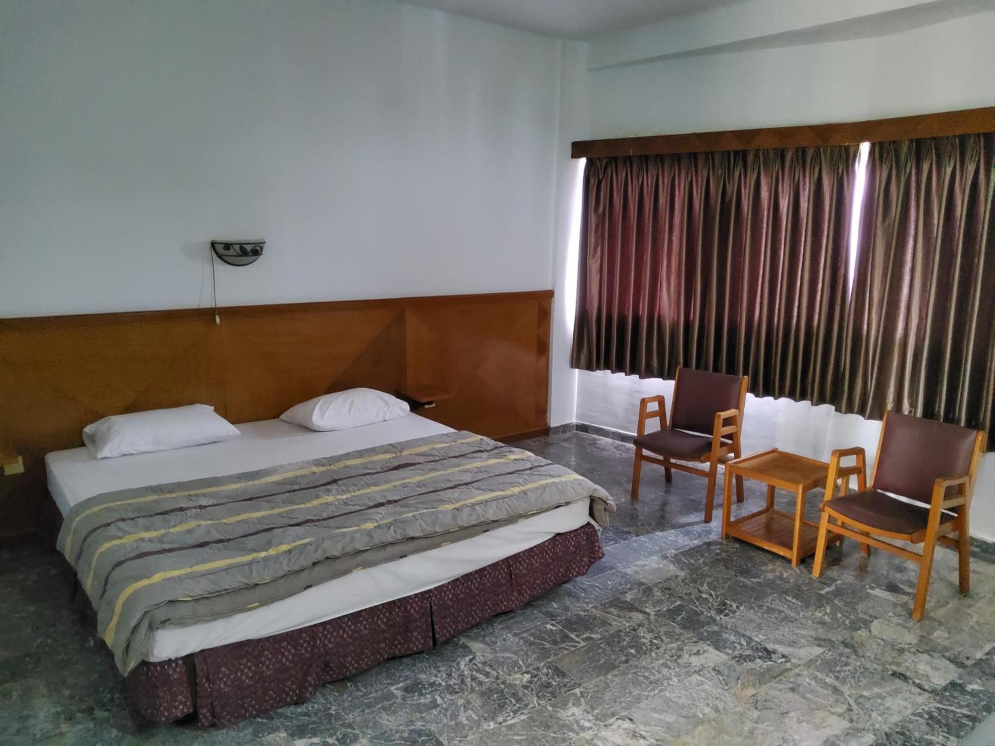 Hotel Kumala Samudra Cikakak Экстерьер фото